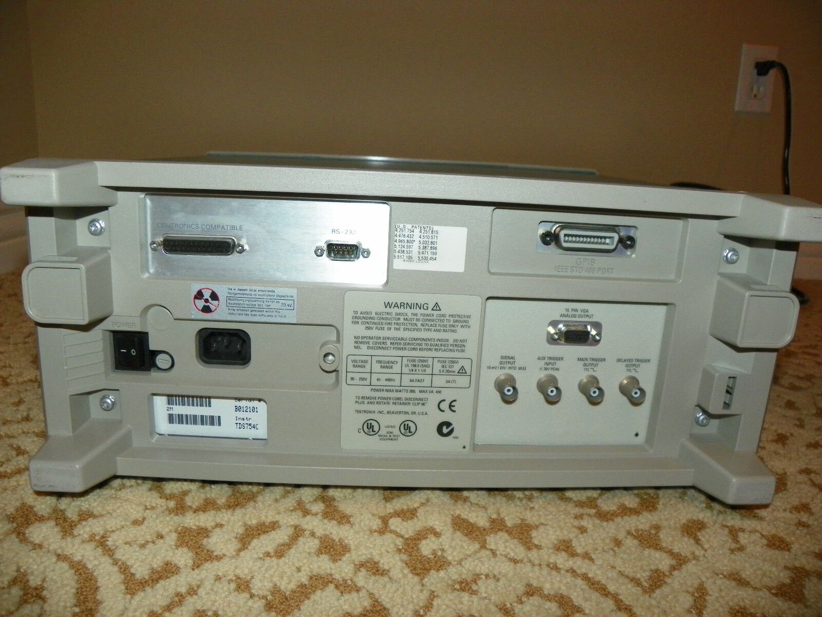 Tektronix TDS754C 500 Mhz oscilloscope w/opt 13-1F-2M-2F Tektronix TDS754C 500 Mhz oscilloscope w/opt 13-1F-2M-2F